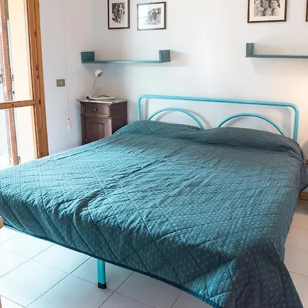 N08 - Numana, Comodo Trilocale Con Terrazzo